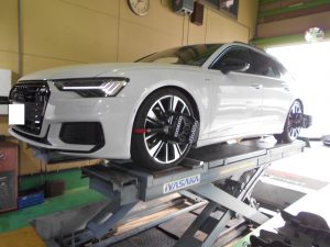 アウディＡ６アヴァントダウンサス装着