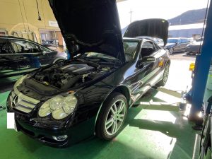 メルセデスベンツＳＬ３５０ オルタネーター交換＆ＳＢＣブレーキフルード交換