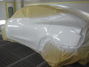 テスラモデルＹ雹害修理