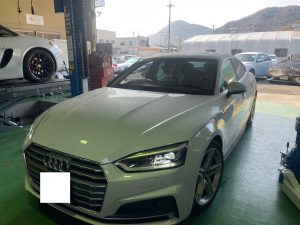 アウディＡ４車検整備