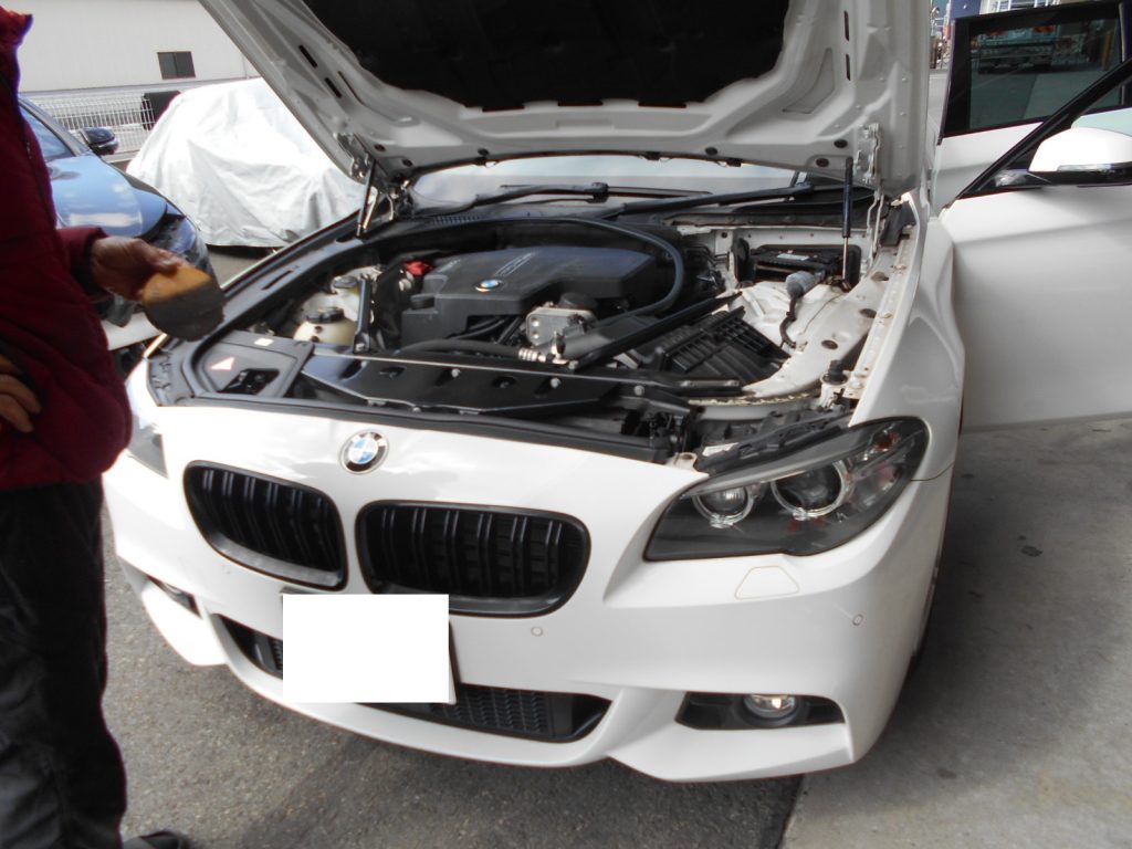 ＢＭＷ５２３Ｉ Ｆ１１雨水侵入＆サスペンションから異音