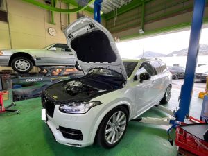 ボルボＸＣ９０水漏れ修理＆エンジンマウント交換