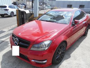 メルセデスベンツＣ１８０クーペフロントガラス交換