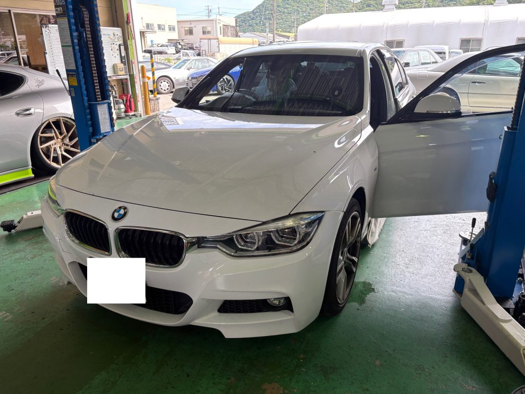 ＢＭＷ Ｆ３０ ３２０Ｄ車検整備