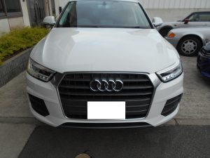 アウディＱ３ フロント部事故修理