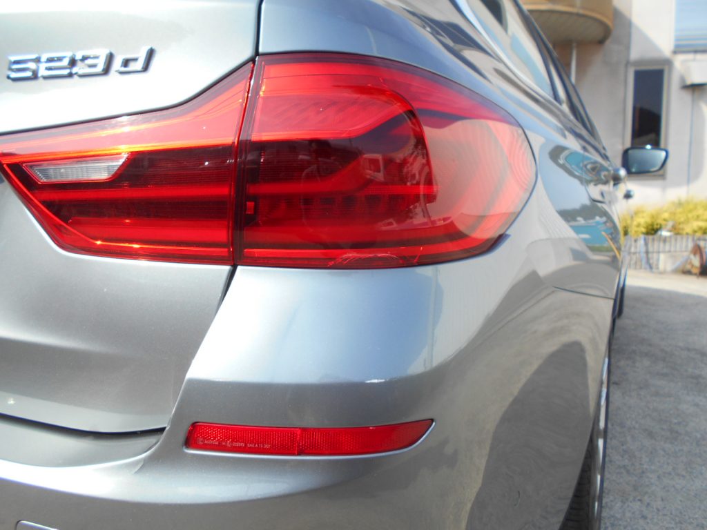 ＢＭＷＧ３１ ５２３ｄツーリング後部事故修理