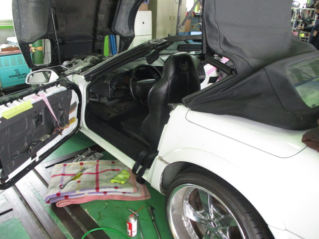 コルベットＣ４コhttps://asada-motor.com/wp-admin/post-new.php?post_type=presidentblogンバーチブル作業進行中